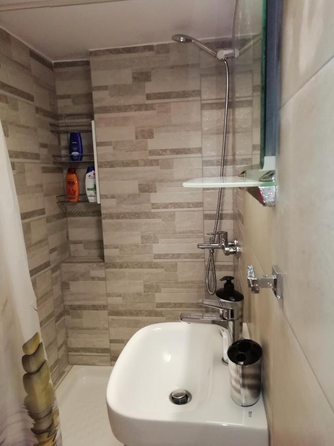 Cute Apartmnet In Thiseio 아테네 외부 사진